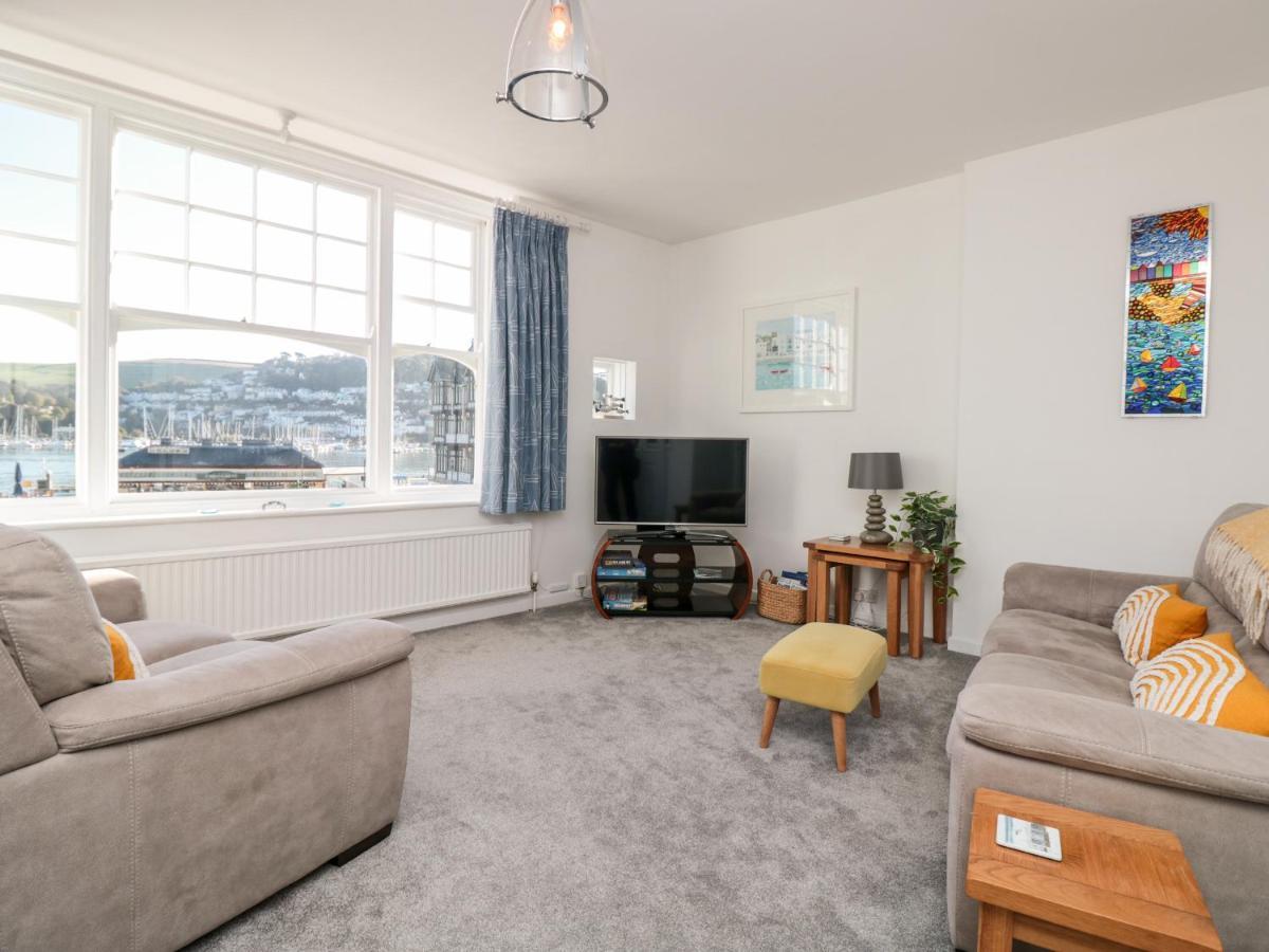 Quayside Apartment *